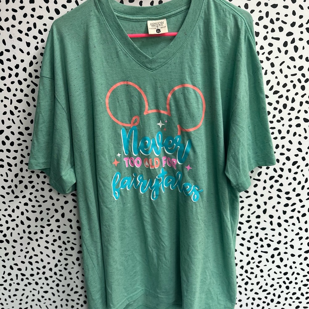 Disney Inspired Jadelynn Brooke V-Neck Women's Tee XL 
Retail: $30